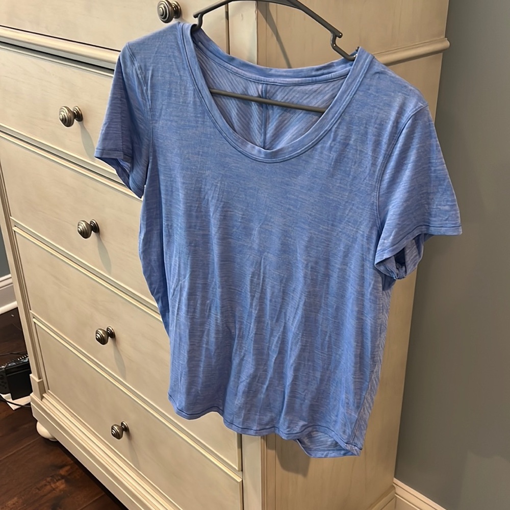 Lululemon shirt